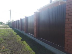 Заборы на ленточном фундаменте челябинск