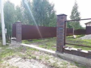 Заборы на ленточном фундаменте челябинск